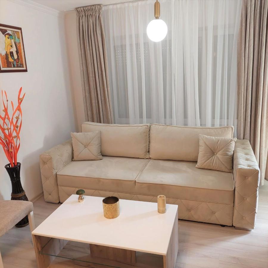 City Lux Square Apartments スコピエ エクステリア 写真