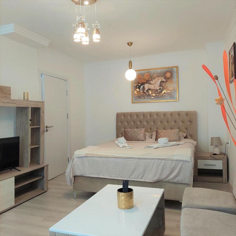 City Lux Square Apartments スコピエ エクステリア 写真