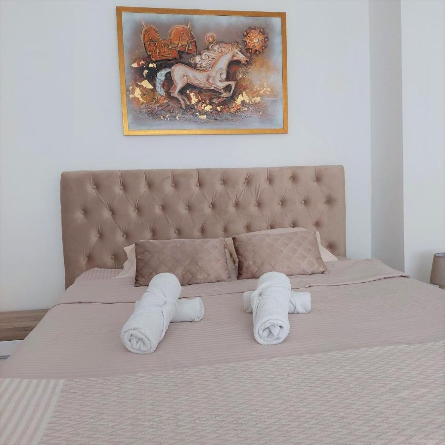 City Lux Square Apartments スコピエ エクステリア 写真