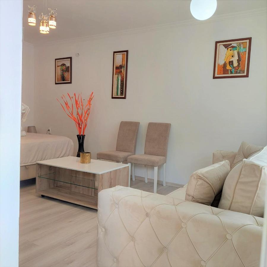 City Lux Square Apartments スコピエ エクステリア 写真