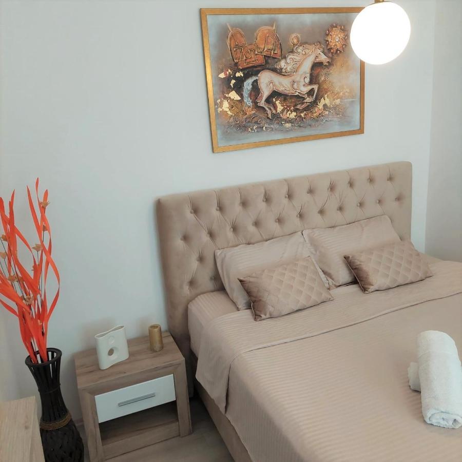City Lux Square Apartments スコピエ エクステリア 写真